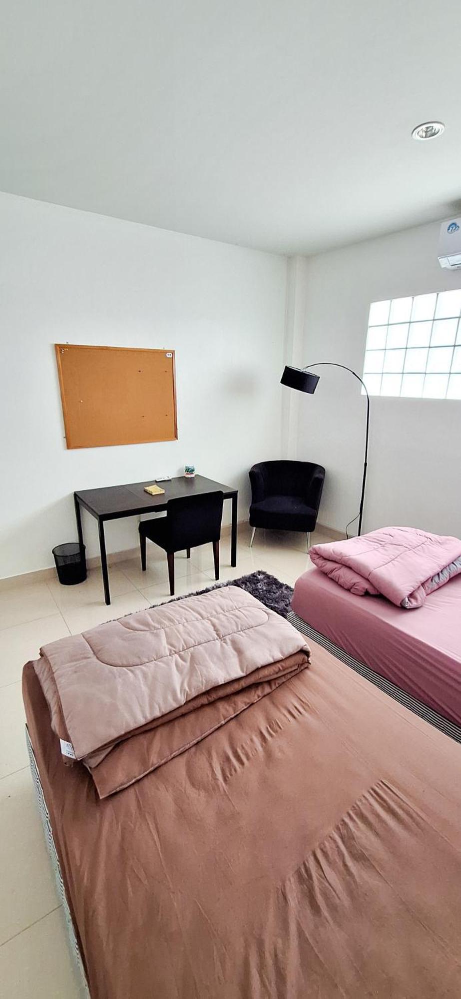 Апартаменты Pinklao Traveler'S House Бангкок Экстерьер фото