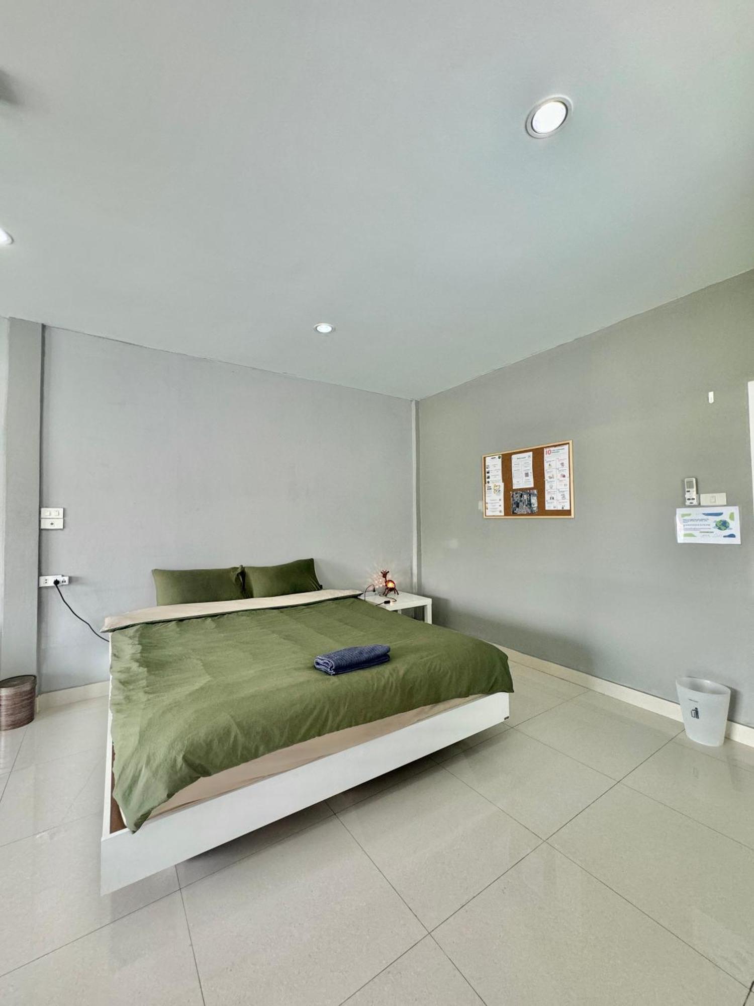 Апартаменты Pinklao Traveler'S House Бангкок Экстерьер фото