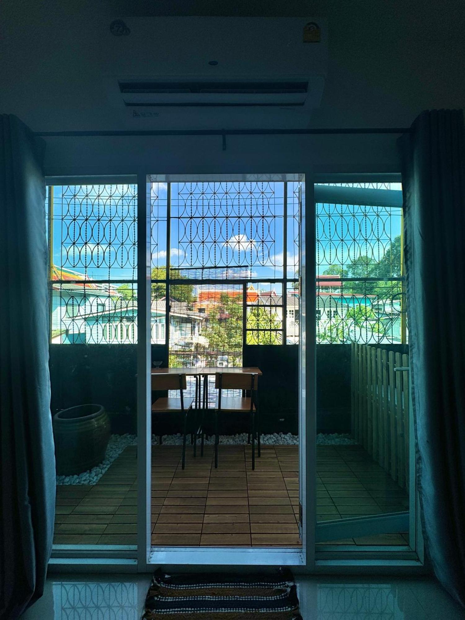 Апартаменты Pinklao Traveler'S House Бангкок Экстерьер фото